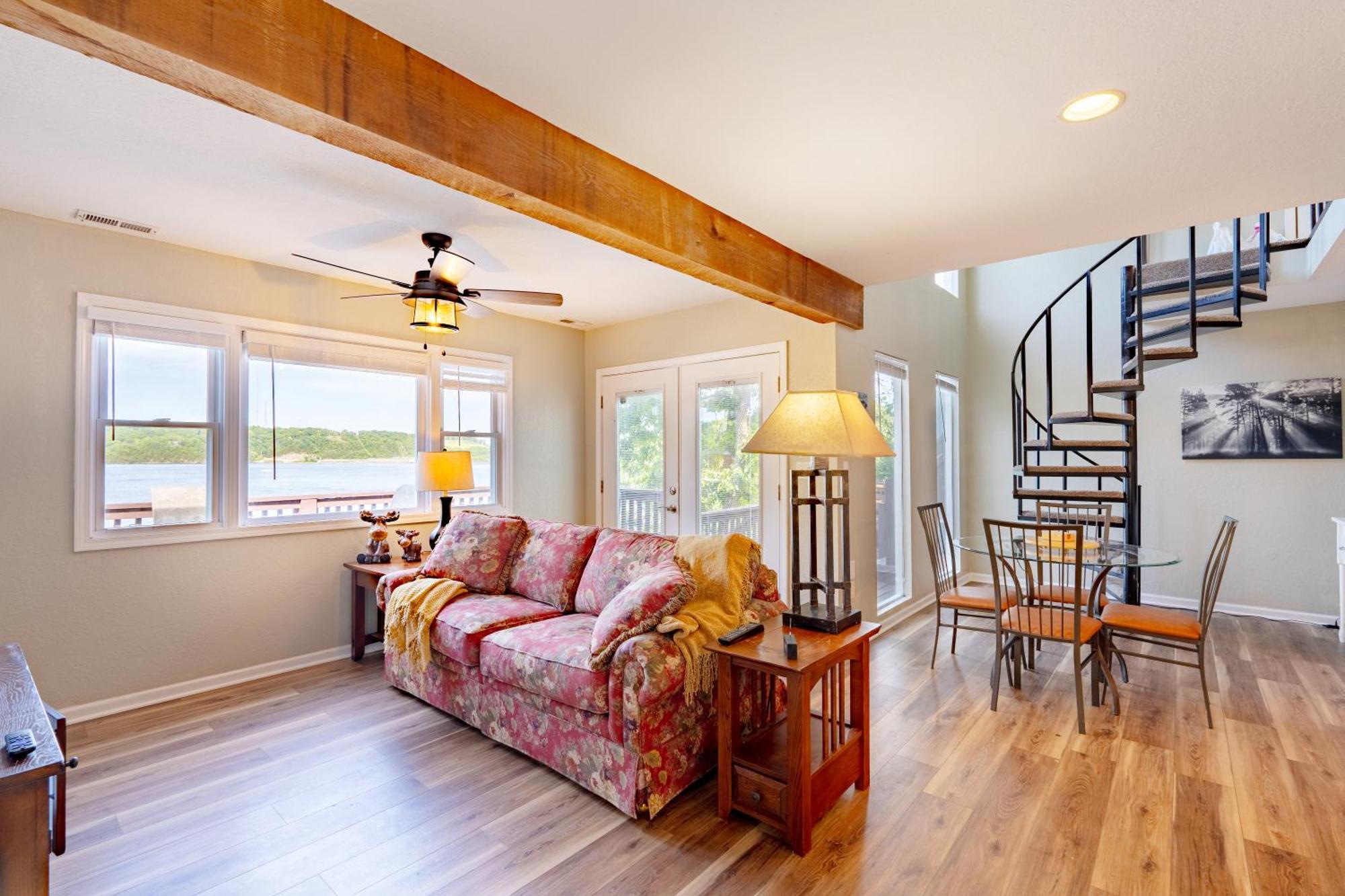 Vacation Beach Home Lake Ozark Eksteriør bilde