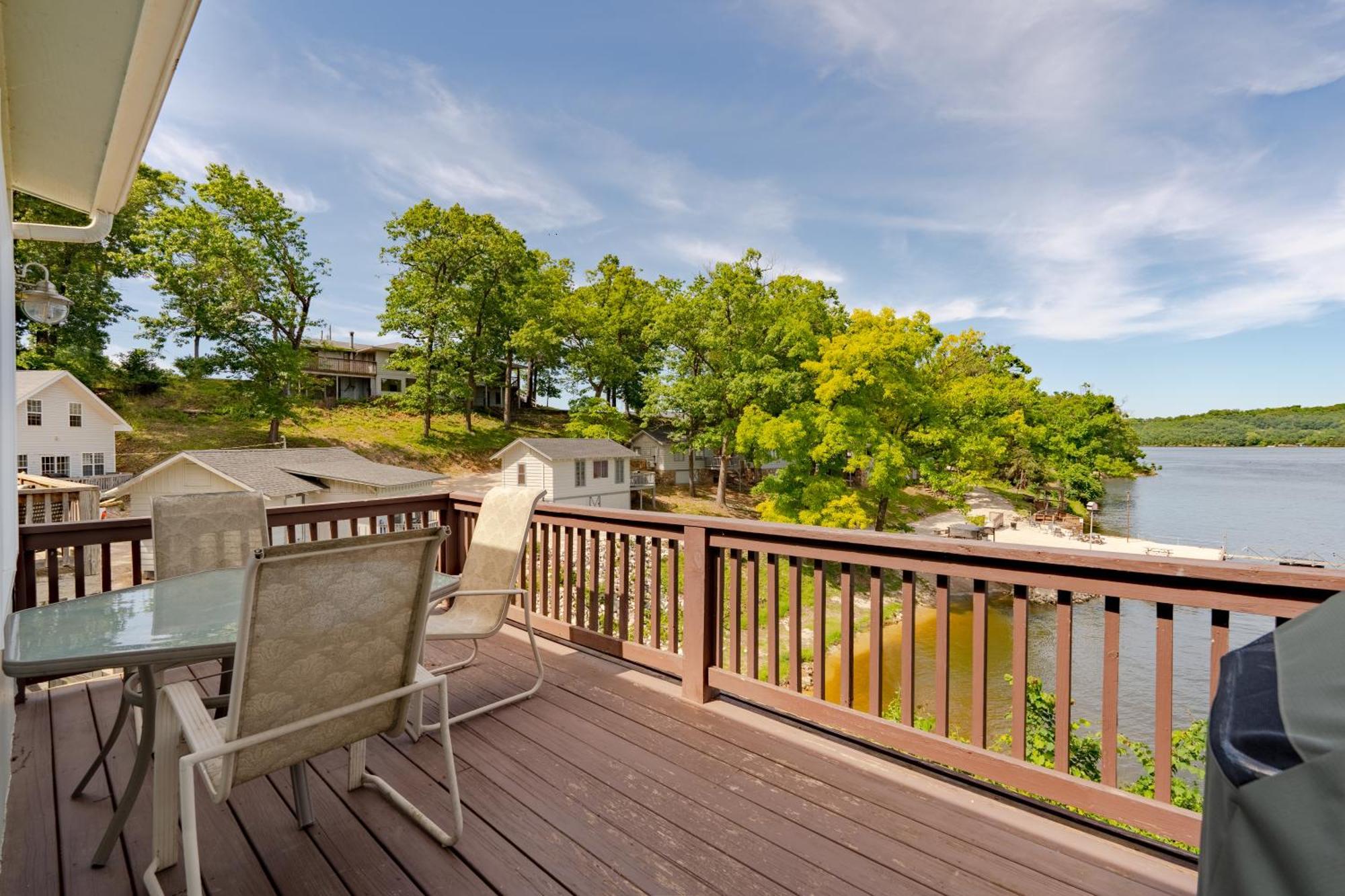 Vacation Beach Home Lake Ozark Eksteriør bilde